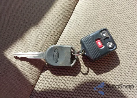 2005 Ford F-150 Stx/Xl/Xlt из США, поврежденный, VIN 1FTRX14W75FA93076